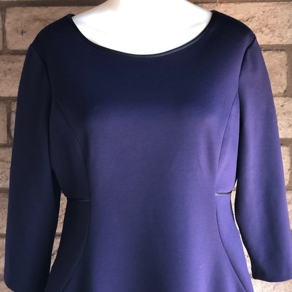 🔥 Tahari 🔥 Petite Dress in Purple - Picture 2 of 9